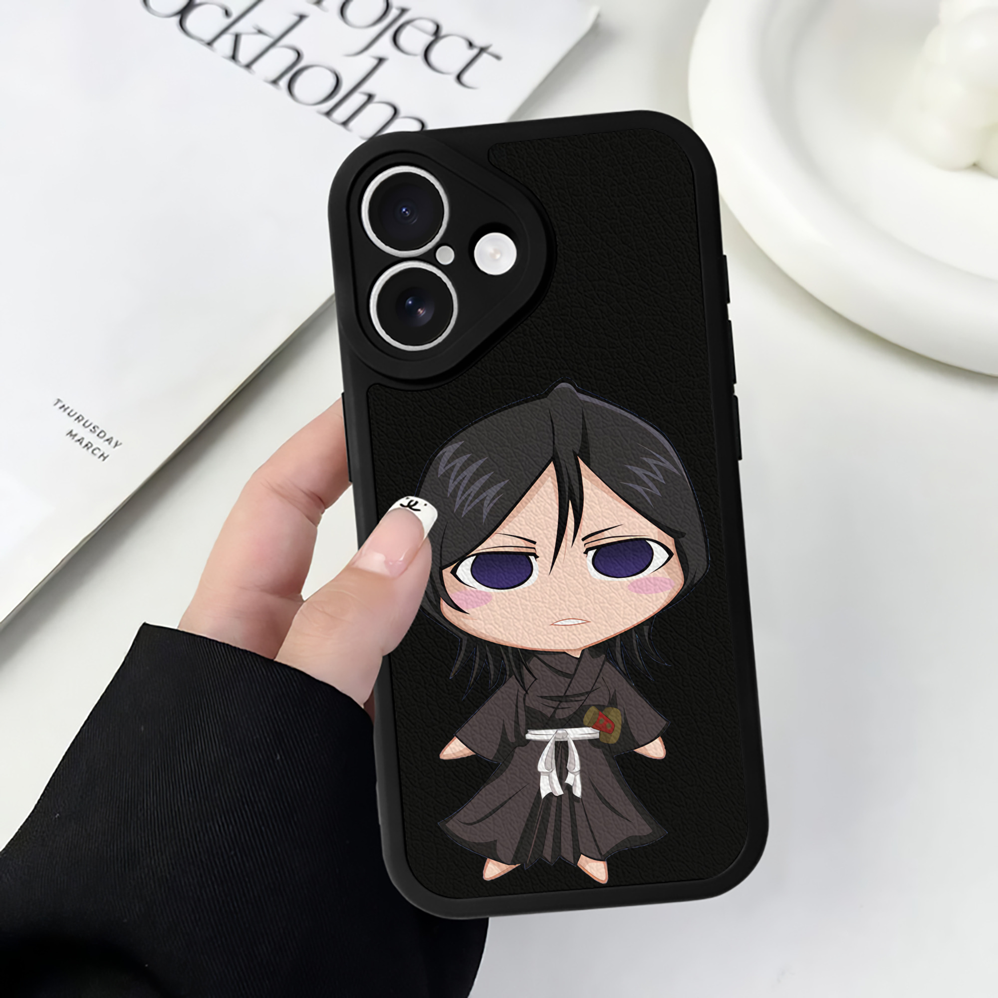 （画像用） ブリーチ 朽木ルキア BLEACH Kuchiki Rukia 【iPhone 16シリーズ対応】シリコンスマホケース（レザー調） 材質：シリコン